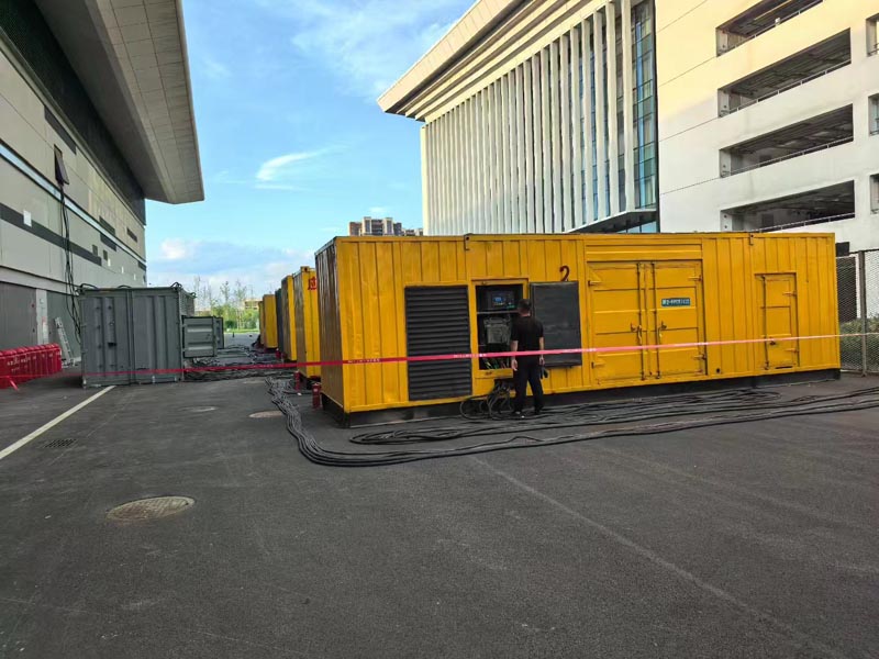 济宁柴油发电机冬季保养注意事项？