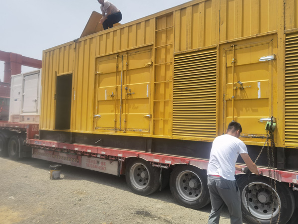 济宁发电机出租100KW发电机需要什么规格的电缆线？